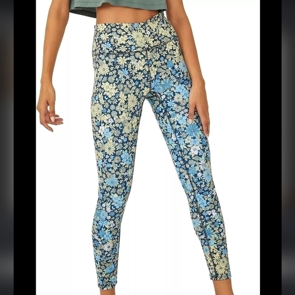 FREE PEOPLE | Women's Lose Control Wrap Floral  Blue/Yellow Leggings - Picture 1 of 5